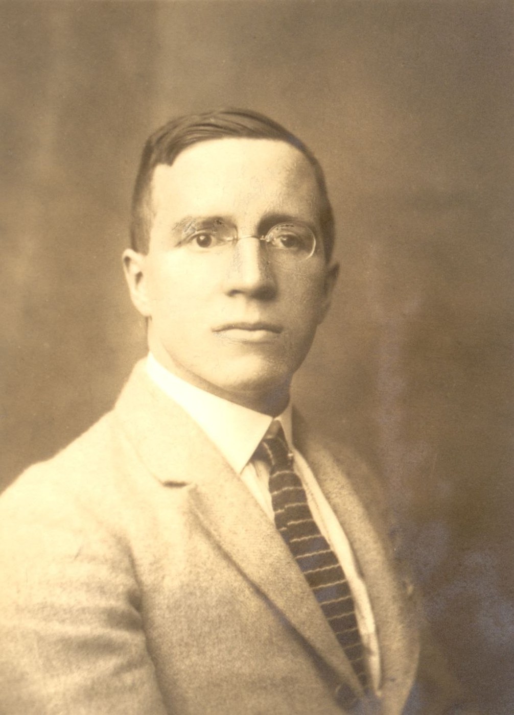 Portrait von Richard Kerschagl: Zweites Porträtfoto aus dem Bildarchiv der Universität Wien 